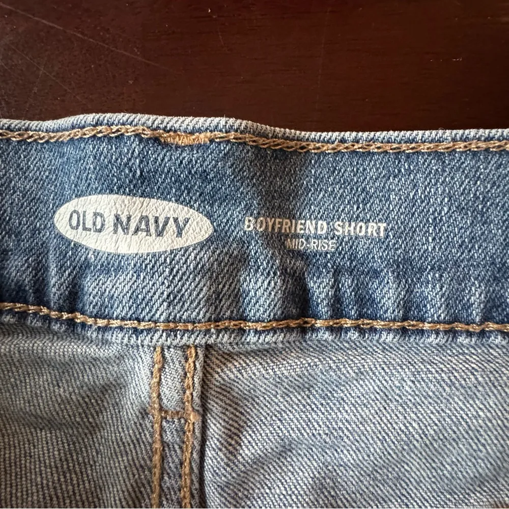 Old Navy Boyfriend Mid Rise Denim Blue Women's Shorts Size 6 - Image 8