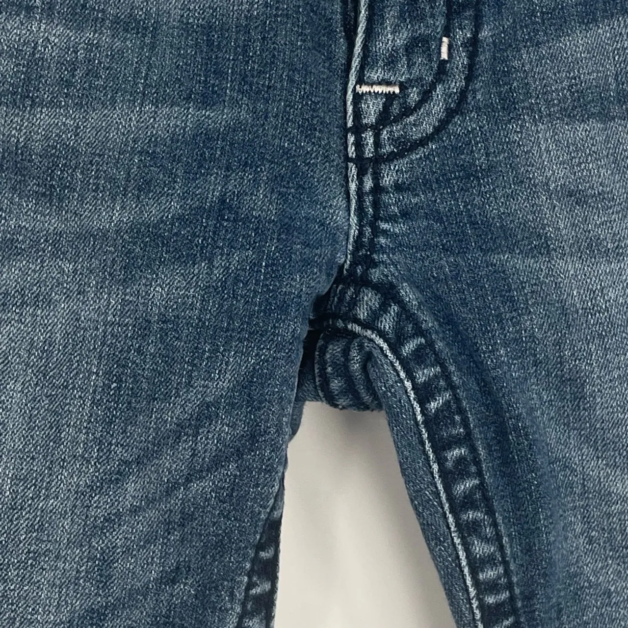 Miss Me JW5306M Women's Blue Mid Rise Signature Bermuda Denim Shorts Size 27‎ - Image 6