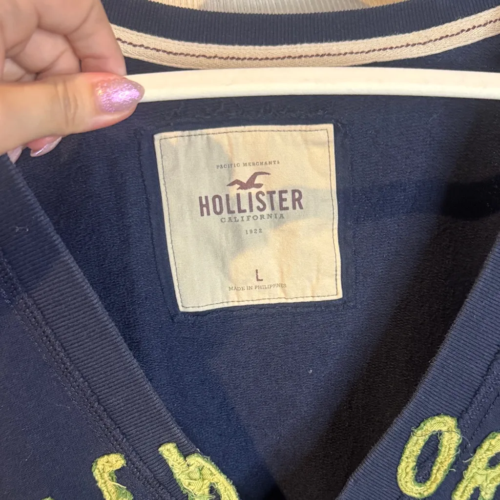 Vintage Y2K Hollister Women's Dark Blue V-Neck Sweater sz L - Image 2