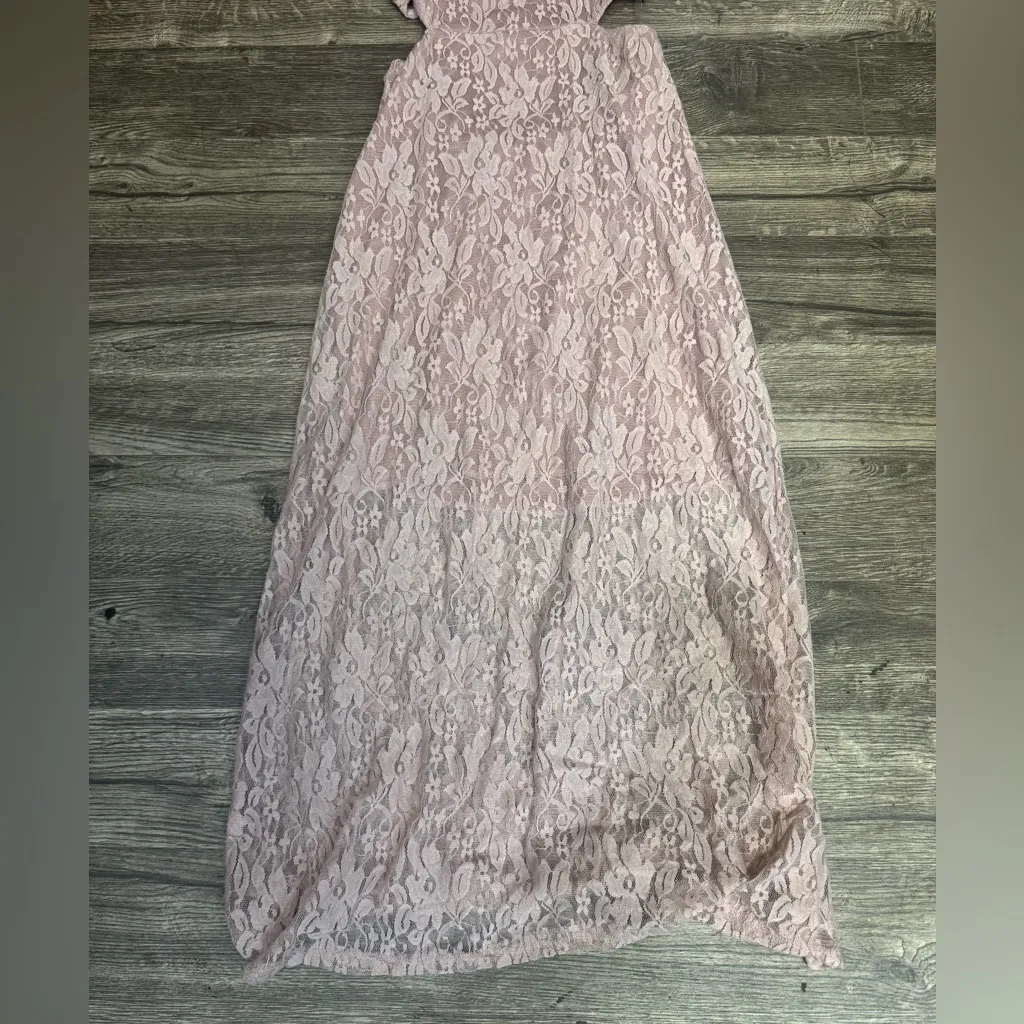 Chic Lace Maxi Dress in Light Pink Size M - Image 3