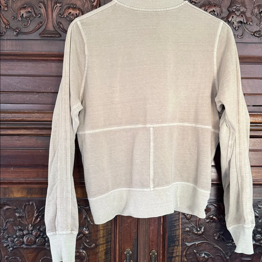 Athleta jacket soft Tan Farallon Bomber Jacket small Performance Pockets Zip - Image 4