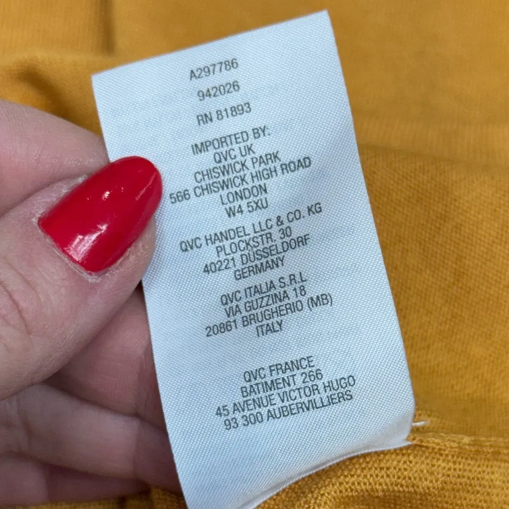 Peace Love World Banded Neck Sweater with Affirmation Small NWOT - Image 8