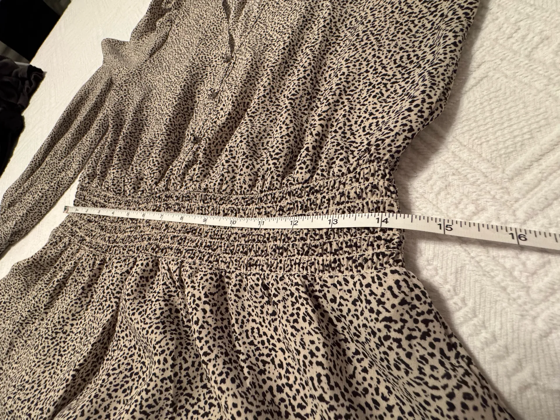 Sienna Sky blouse top - black & white - elastic waist and cuffs - large. Flattering. Gently used - no flaws. Smoke free home. - Image 9