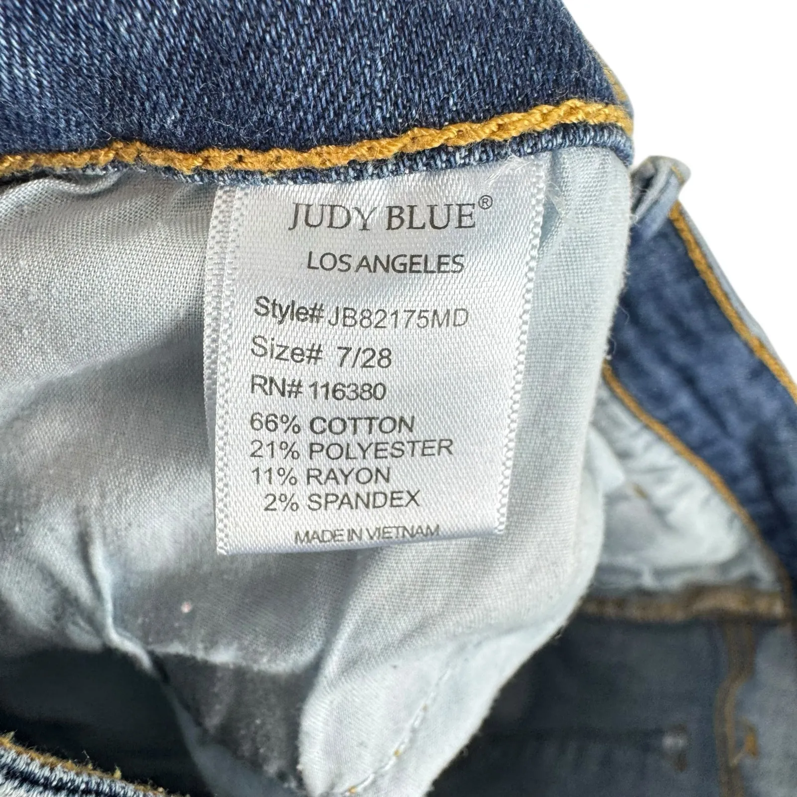 Judy Blue Cotton Blend JB82175MD Medium Wash Mid Rise Raw Hem Capri Jeans Sz 27 - Image 10