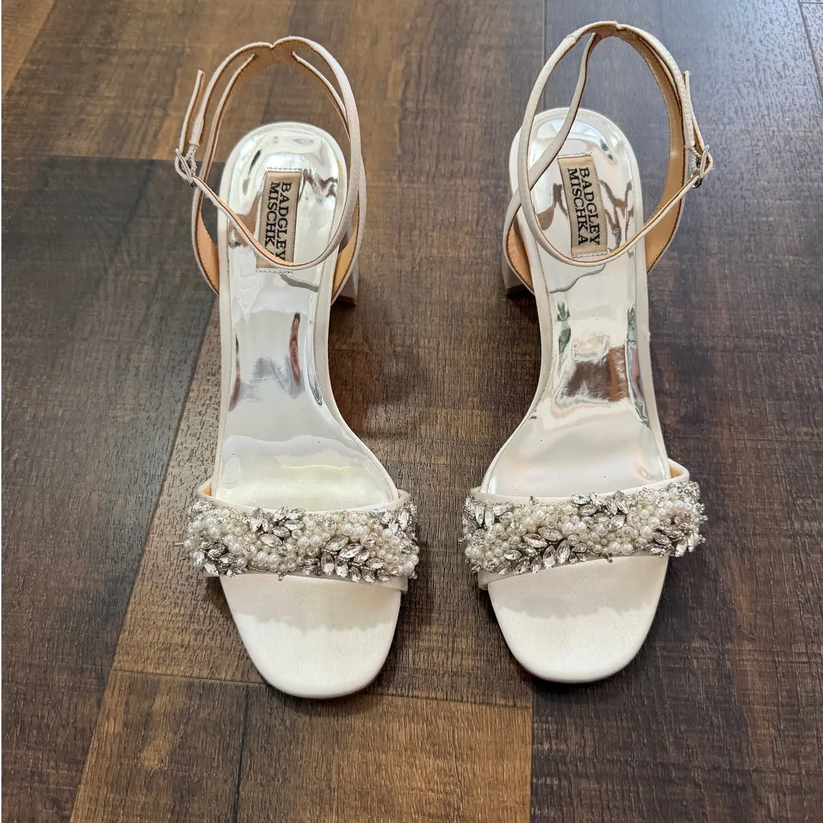 Badgley Mischka Clara Ivory Pearl Embellished Ankle Strap Block Heels Size 10 - Image 2