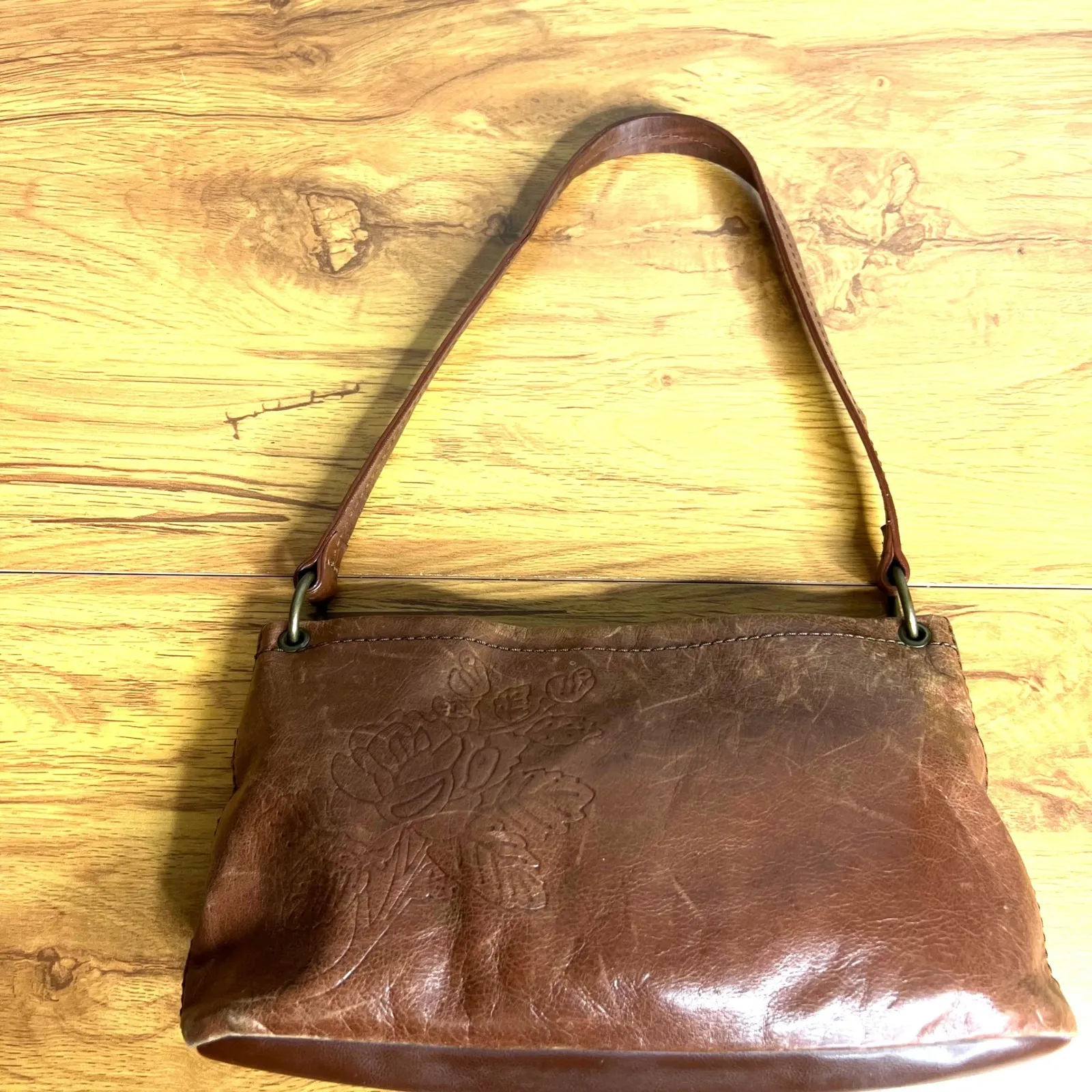 Vintage Y2K Fossil Embossed Leather Shoulder Bag Purse Floral Boho Small - Image 5