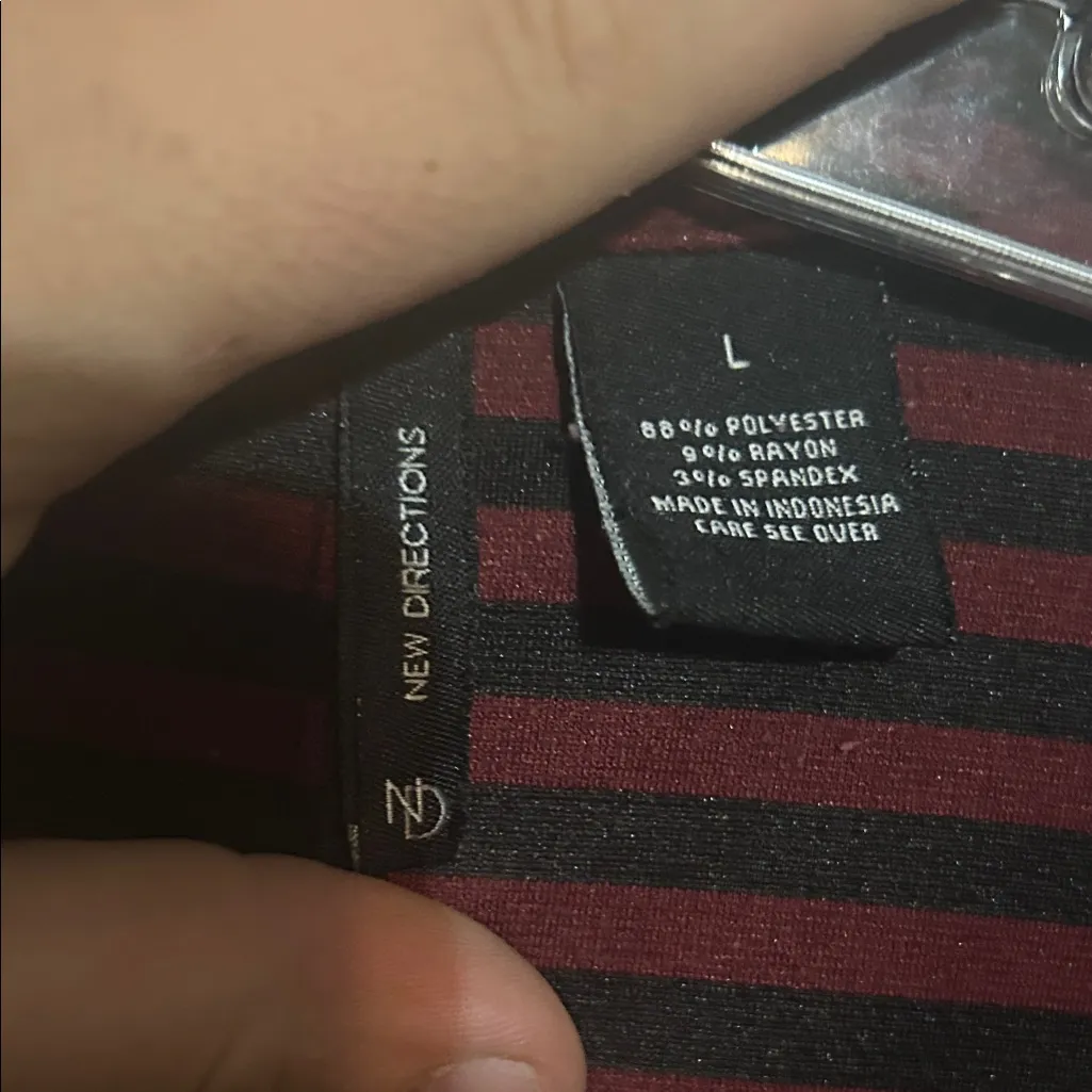 New Directions Red‎ and Black Striped Top Red Size L - Image 2