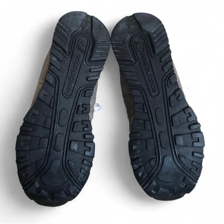 New Balance 574 Classic Gray on Gray W574 GS Women’s Size 8.5. - Image 11