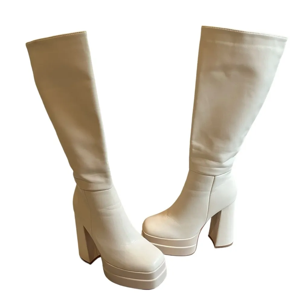 Lady Go Diva Platform Go Go Boots, Sz 10 White - Image 14