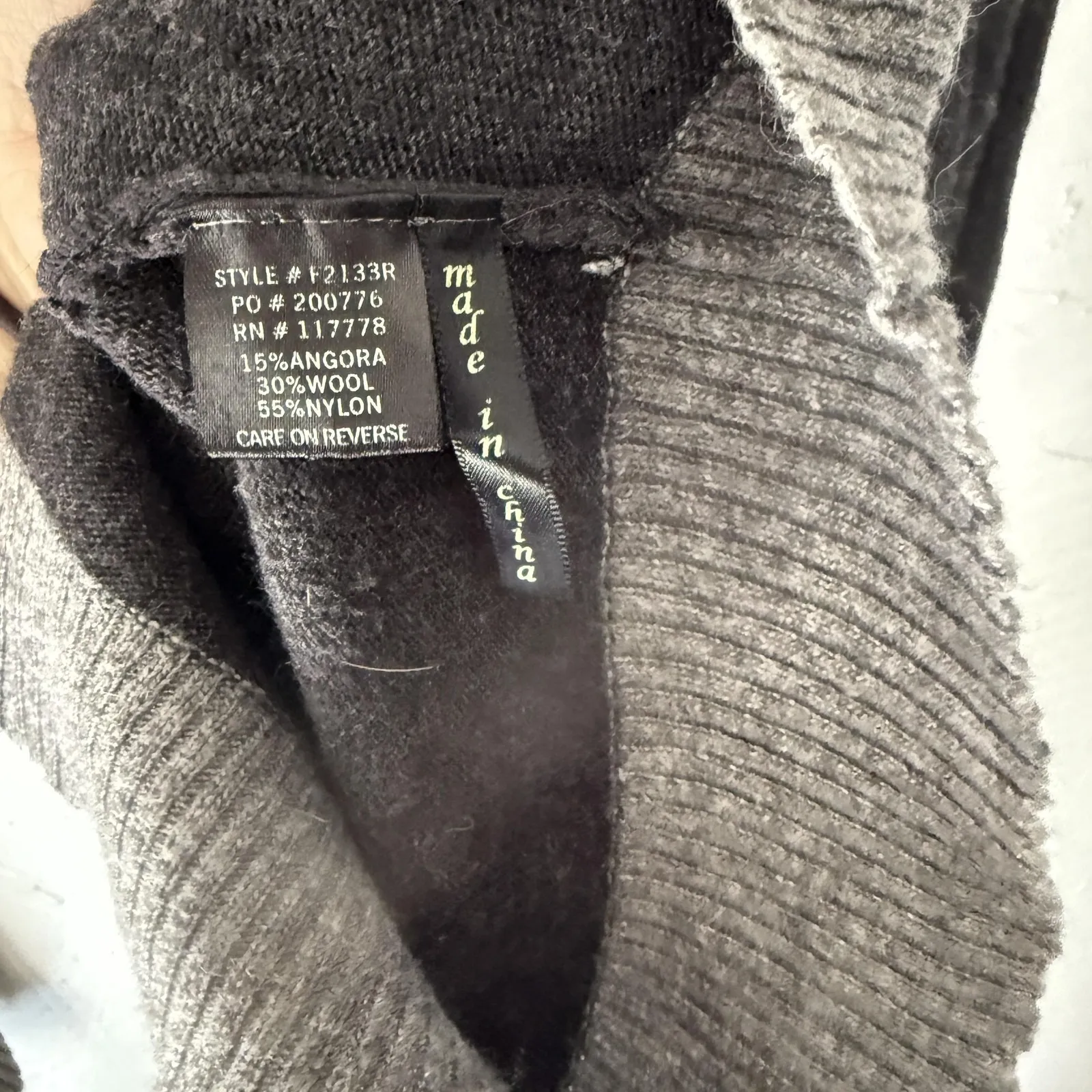 Love‎ Stitch Sweater Womens Large Angora Wool Blend Asymmetrical Pullover - Image 6