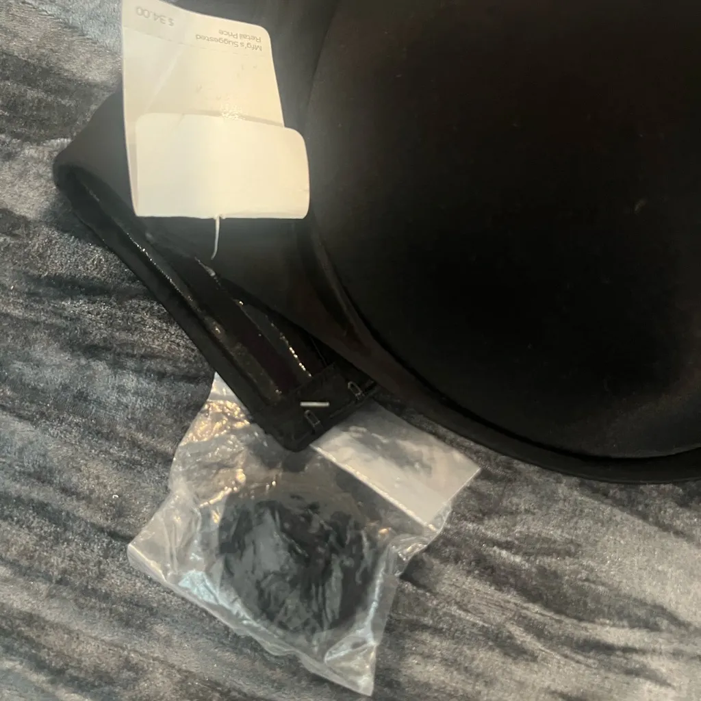Elegant Black Strapless Bra by Maidenform Size 36D - Image 3