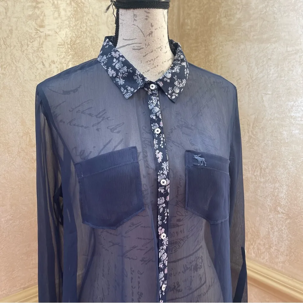 Abercrombie Fitch Women BLUE Chiffon Roll Tab Button Up Shirt Sheer Blouse Top M - Image 3
