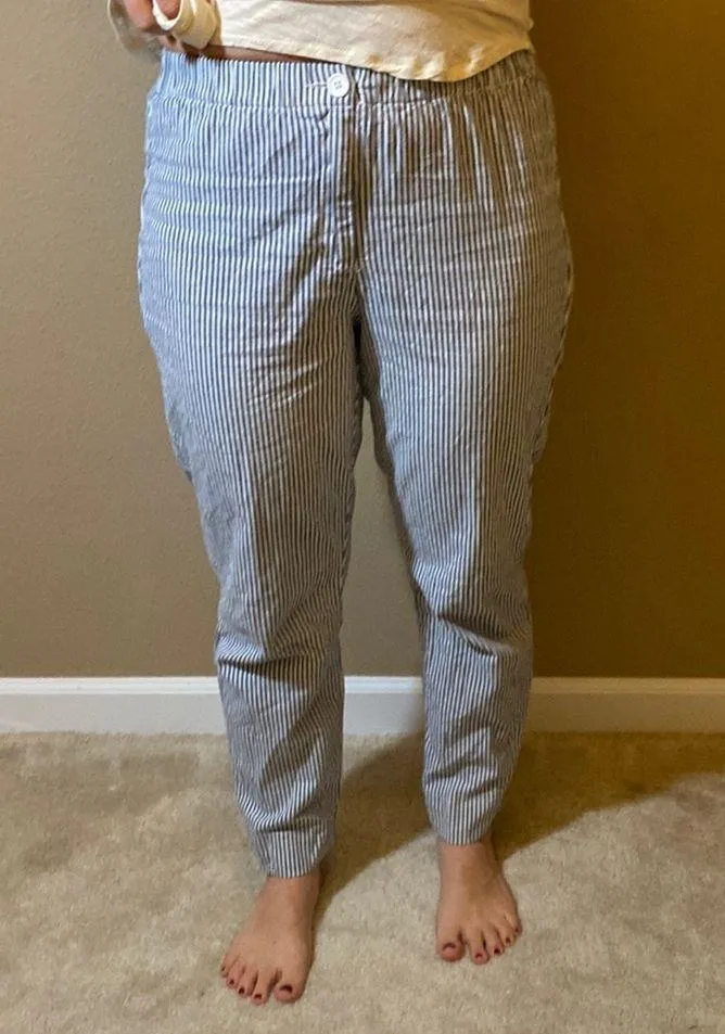 Brandy Melville John Gilt striped cropped pants - Image 2