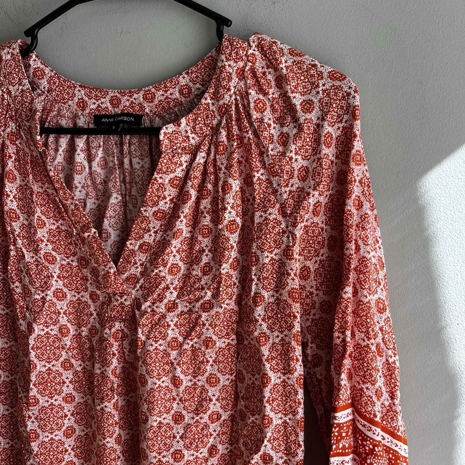 Anne Carson 3/4 Sleeve Blouse Top Women's Size S Orange White Floral V-Neck - Image 5