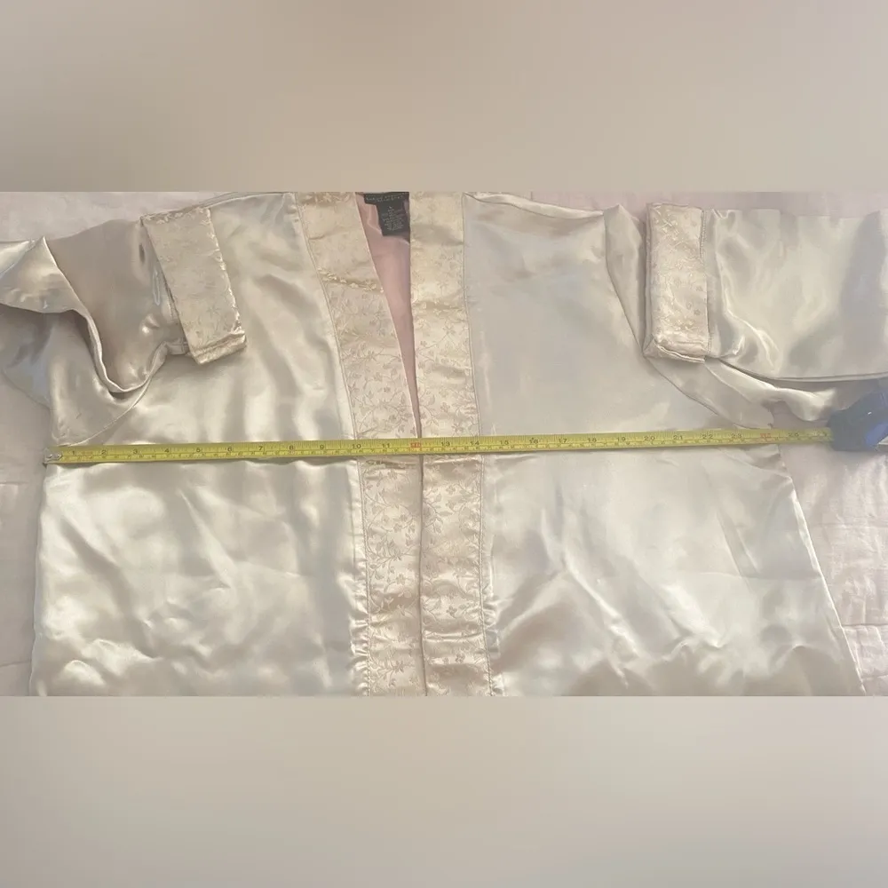 Vintage Sarah Spencer Intimates Chinese Asian Inspired Beige Embroidered Robe L Pink Size L - Image 9