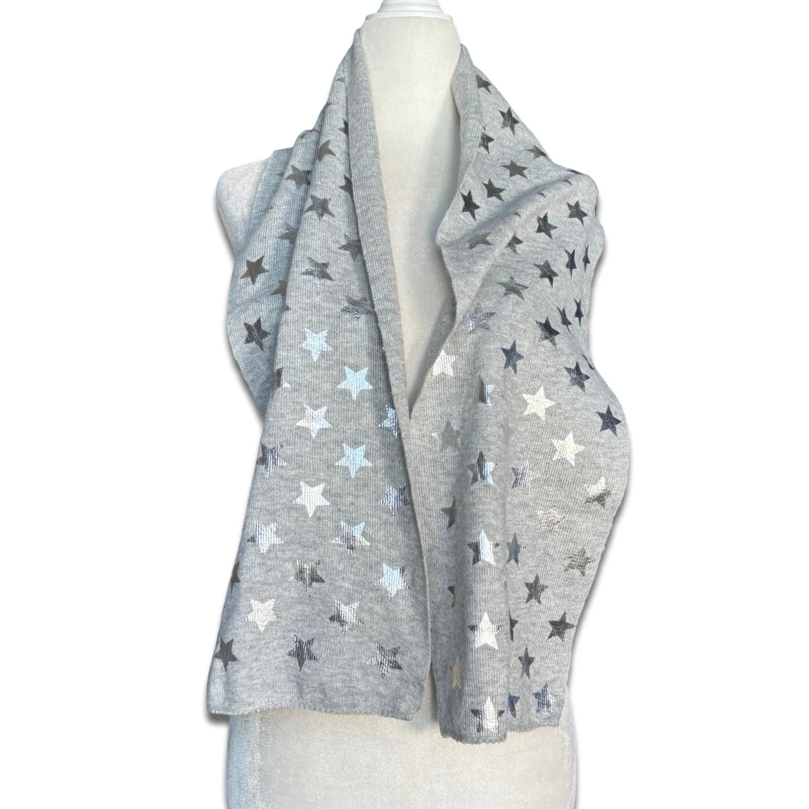 Gray Star Print Knit Scarf Soft Lightweight Neutral Silver Metallic Warm Winter - Image 6