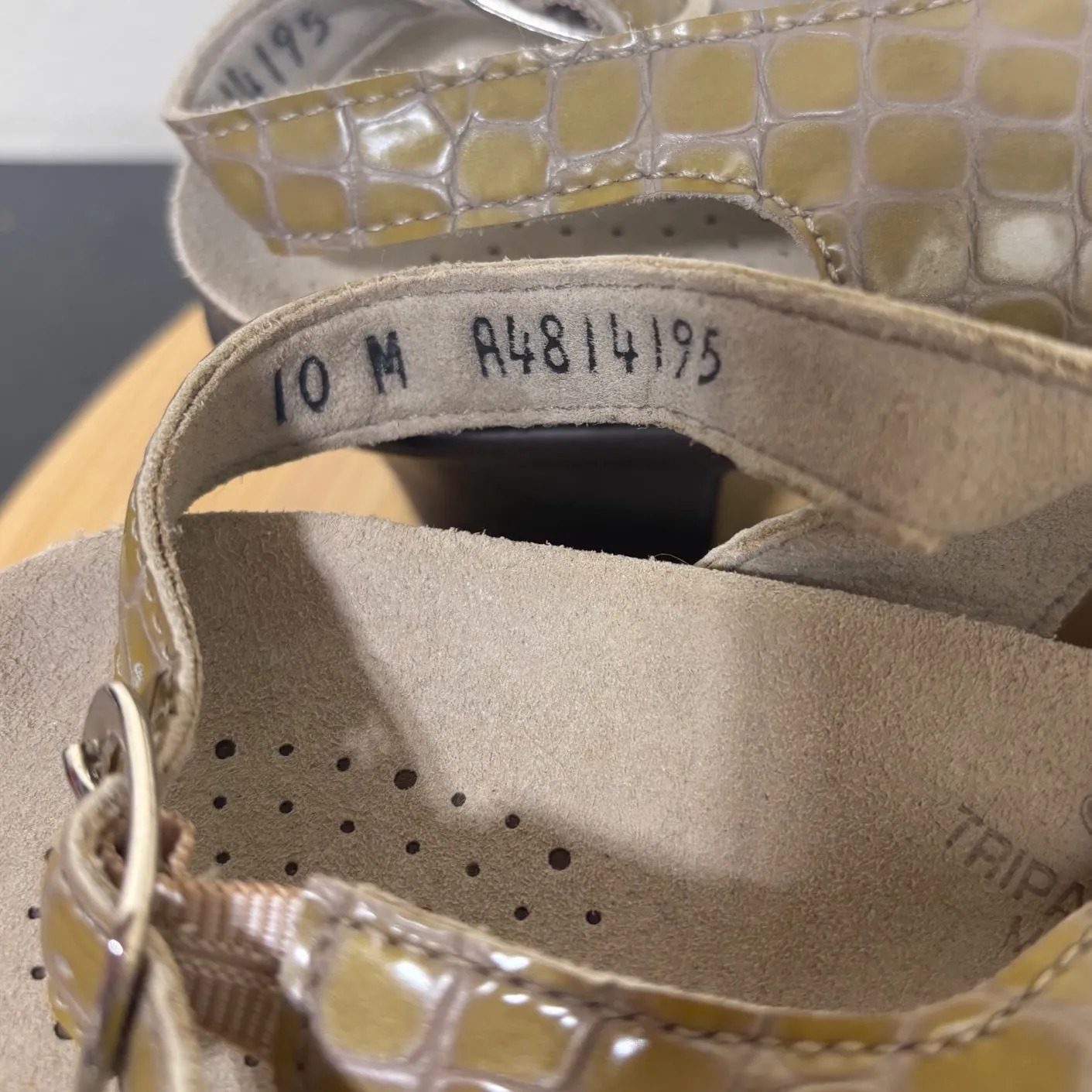 SAS Allegro‎ Croc Size 10M Heel Sandals Comfort Adjustable Buckle Tan Gold - Image 4