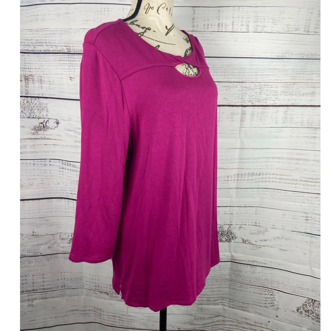 Chicos 2 Shirt Womens L Purple Knot Keyhole Neck 3/4 Sleeves Stretch - Image 3