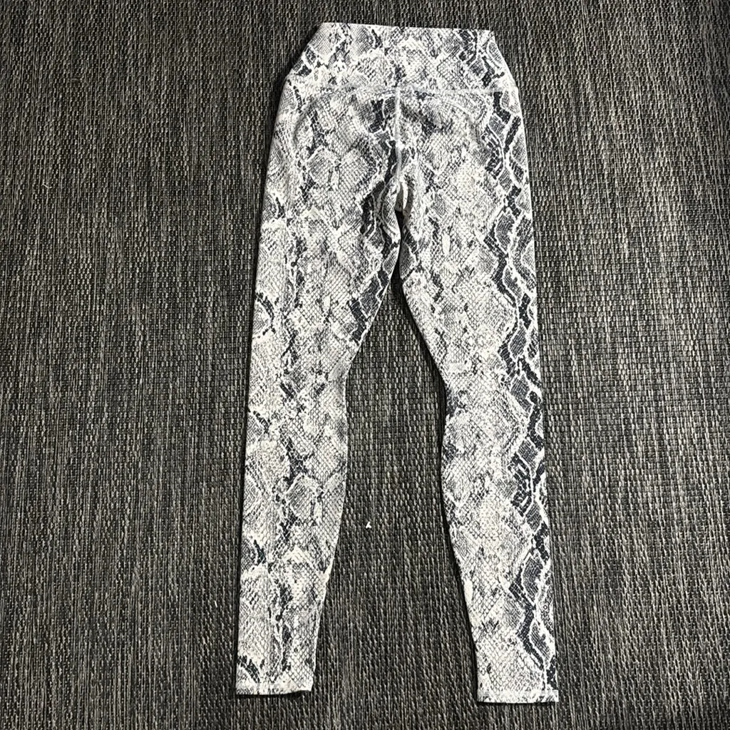 Alo yoga vapor snakeskin leggings - Image 2