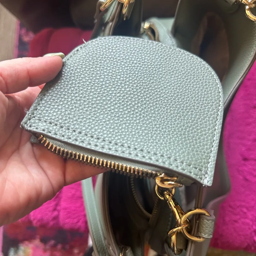 Nanette Lepore Green Leather Shoulder Bag with Structured Finish - Image 5