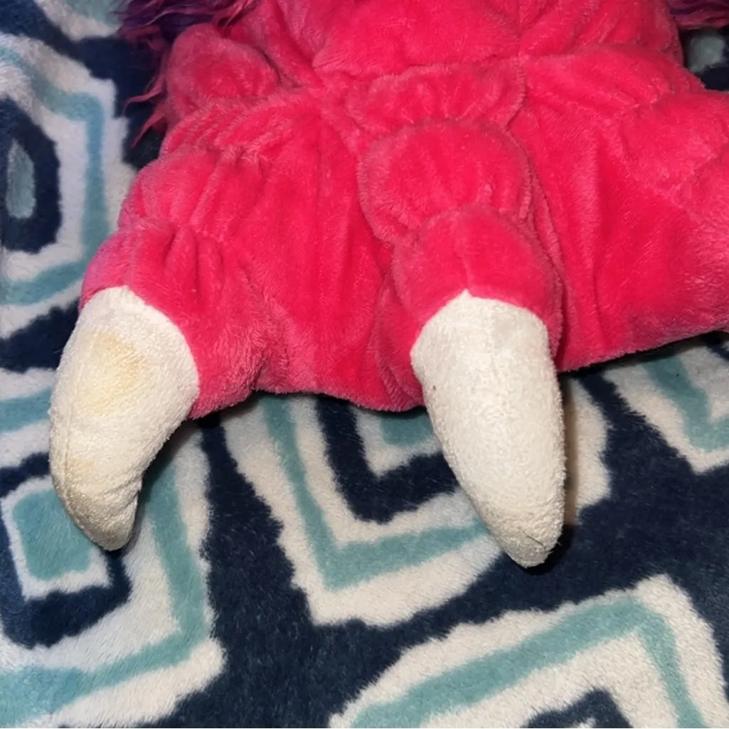 Animal Paw Slippers with Claws for Kids and Adults Pink Size 8 - Image 2