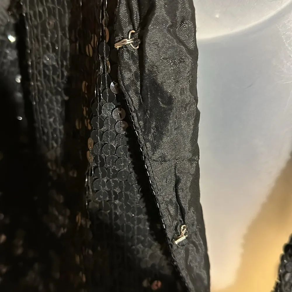 Vintage Cee Cee 1990s Y2K Black Sequin Sparkle Silk Cropped Vest Small - Image 11