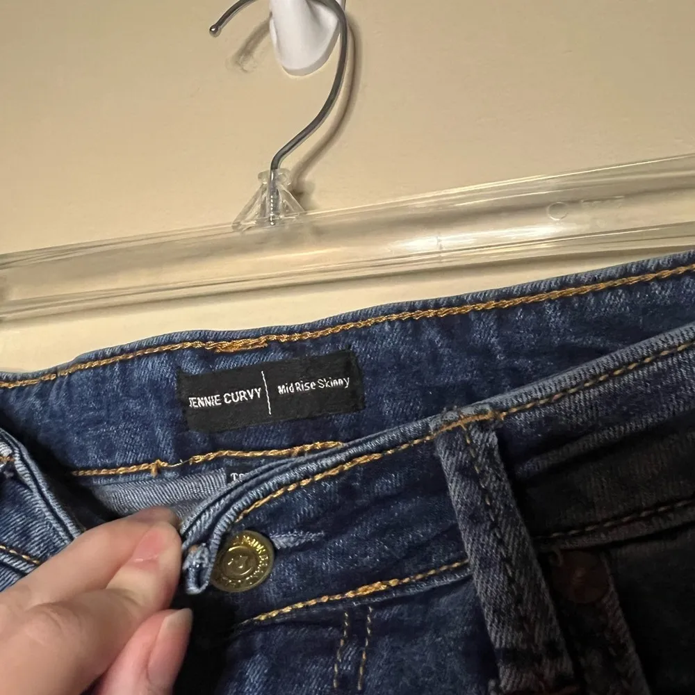 True Religion Jennie Curvy Mid Rise Skinny 31 - Image 5