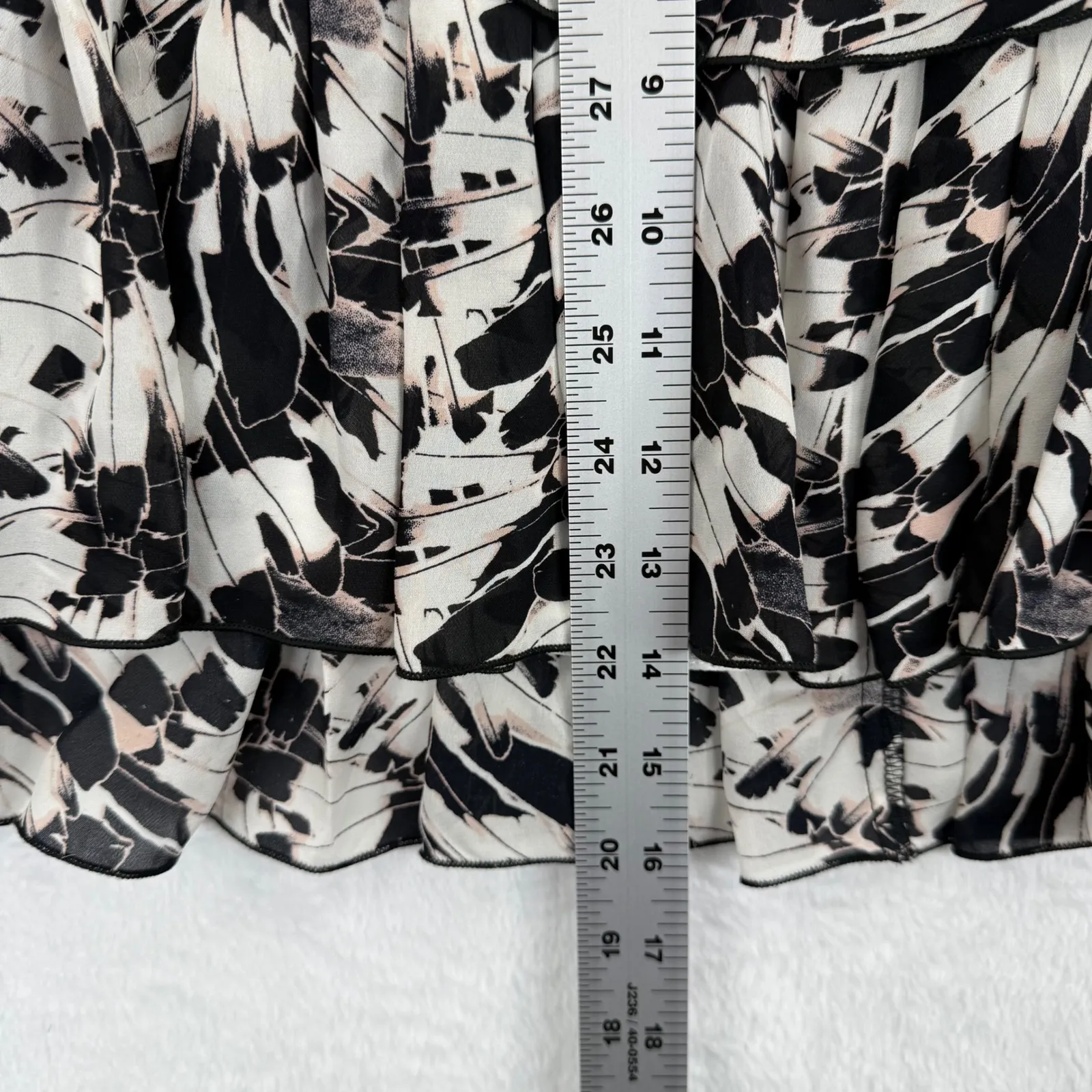 LoveShackFancy Skirt Size‎ 2 Mini Ruffle Tiered Black White Silk Floral READ - Image 3