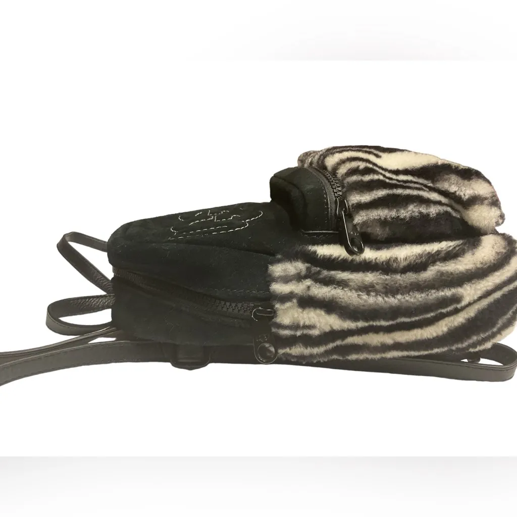 UGG AUSTRALIA SUEDE With Leopard‎ Print fur Dannie BACKPACK - Image 4