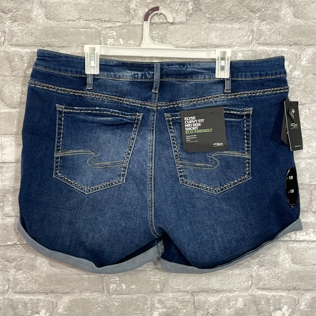 Silver Jeans Elyse Curvy Fit Denim Shorts - Image 3