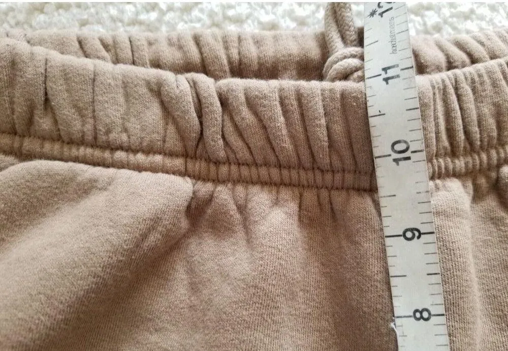 Good American Raw Edge Hem Sweat Shorts Color: PUO1 Brown/Tan Size 2 = M - Image 7