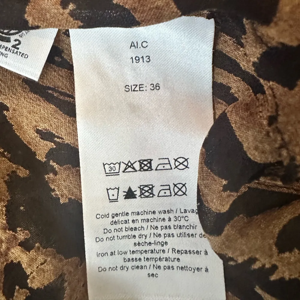 GANNI TIGER ANIMAL PRINT BALLOONS SLEEVE BLOUSE Georgette 36 / S / 8 - Image 8