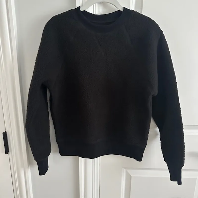 Everlane NWT Renew Fleece Crewneck Black Sweatshirt Size: Small - Image 3