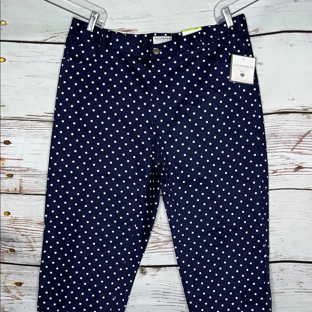 Sag Harbor Woman NWT Size 18W Navy Blue & White Polka Dot Stretch Capri Pants - Image 2