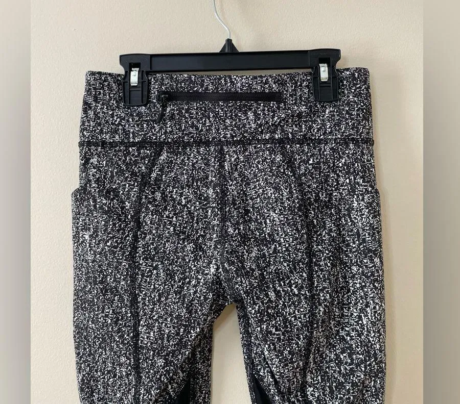 LULULEMON Pace Rival Crop 22” Power Luxtreme Suited Jacquard Black White Size 4 - Image 12
