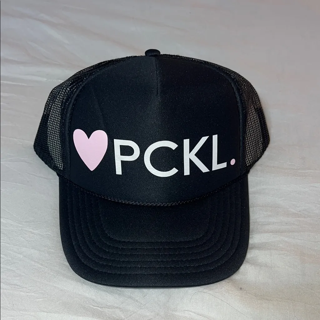 HEART PCKL HIGH‎ PROFILE
PICKLEBALL TRUCKER HAT | BLACK Pink - Image 2