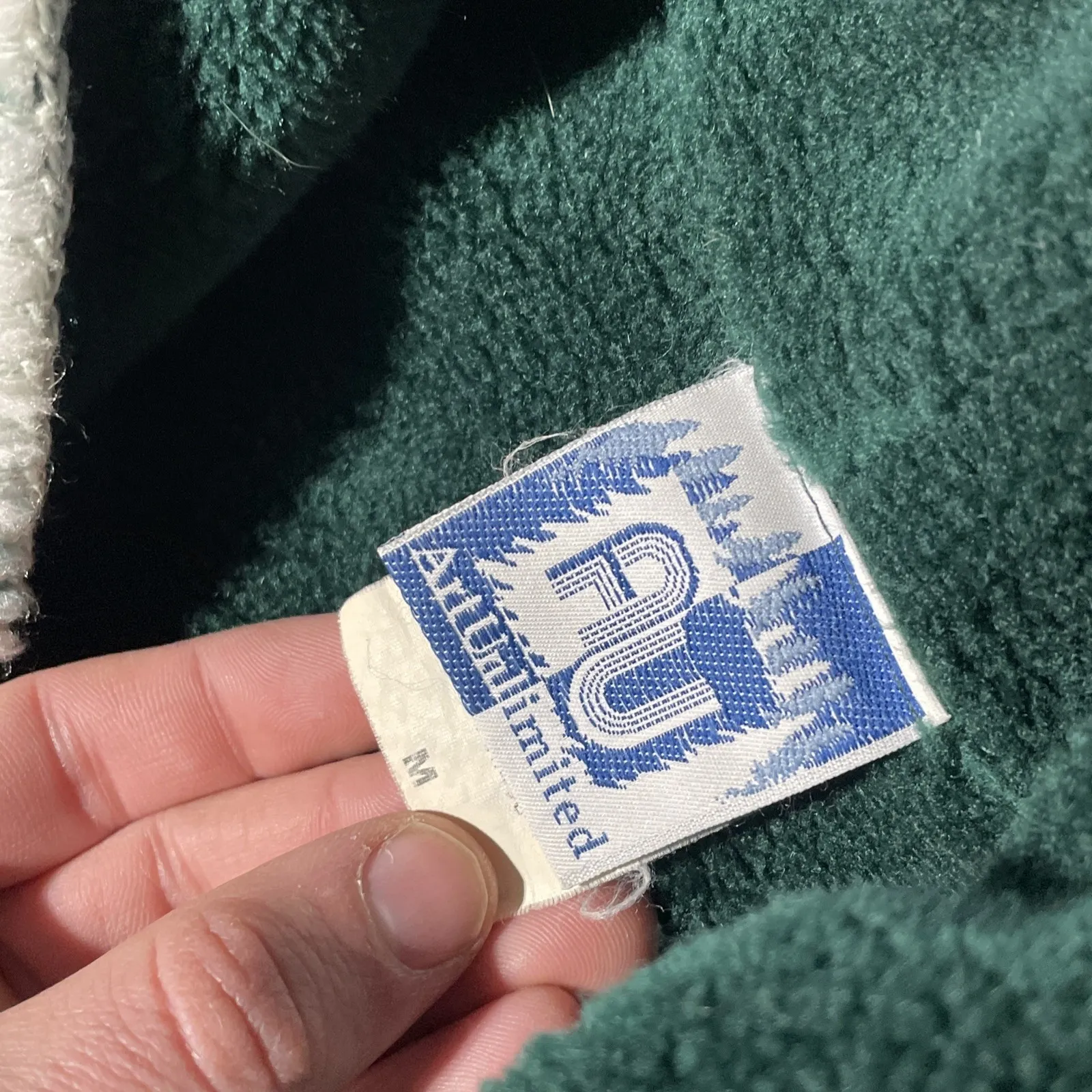 VTG Art Unlimited USA Made Mountain Cabin Ultra Plush Fleece Jacket Nature Green Size M - Image 6