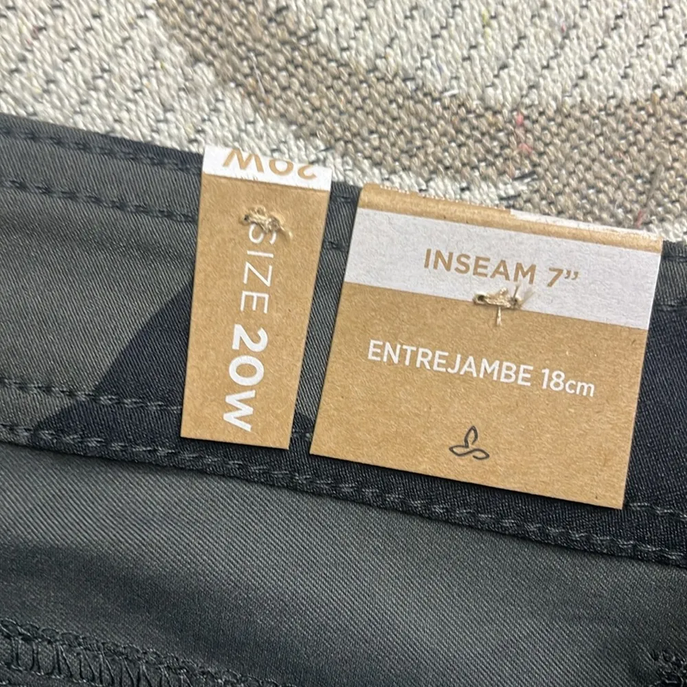 Prana Halle Short Plus II Charcoal Camouflage Women's 7” inseam Shorts, size 20W - Image 8