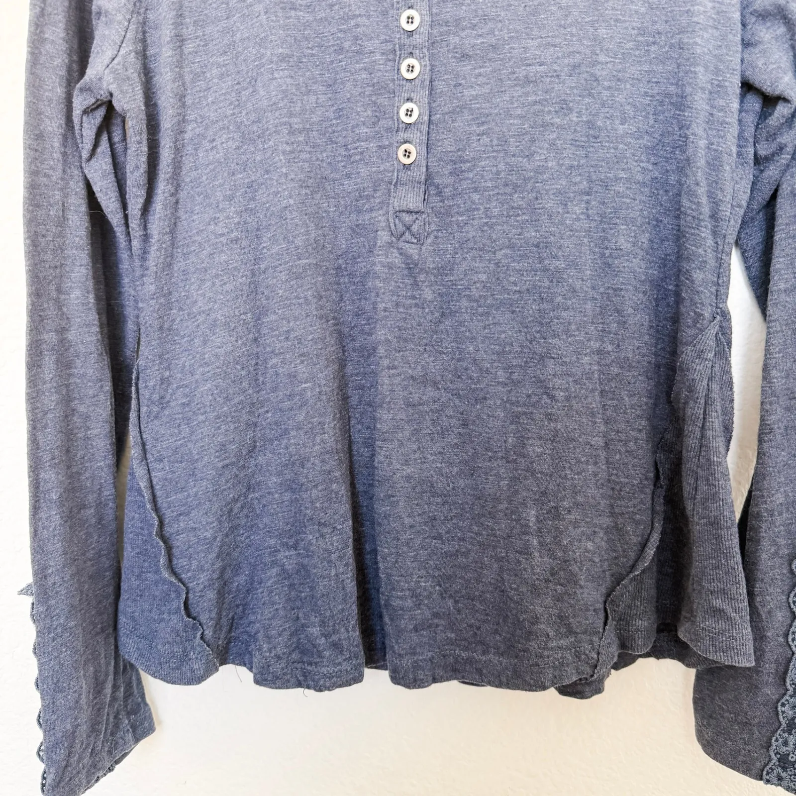 Y2K Womens Henley Size L Blue Lace Cuff Long Sleeve Granola Boho‎ Minimalist - Image 4