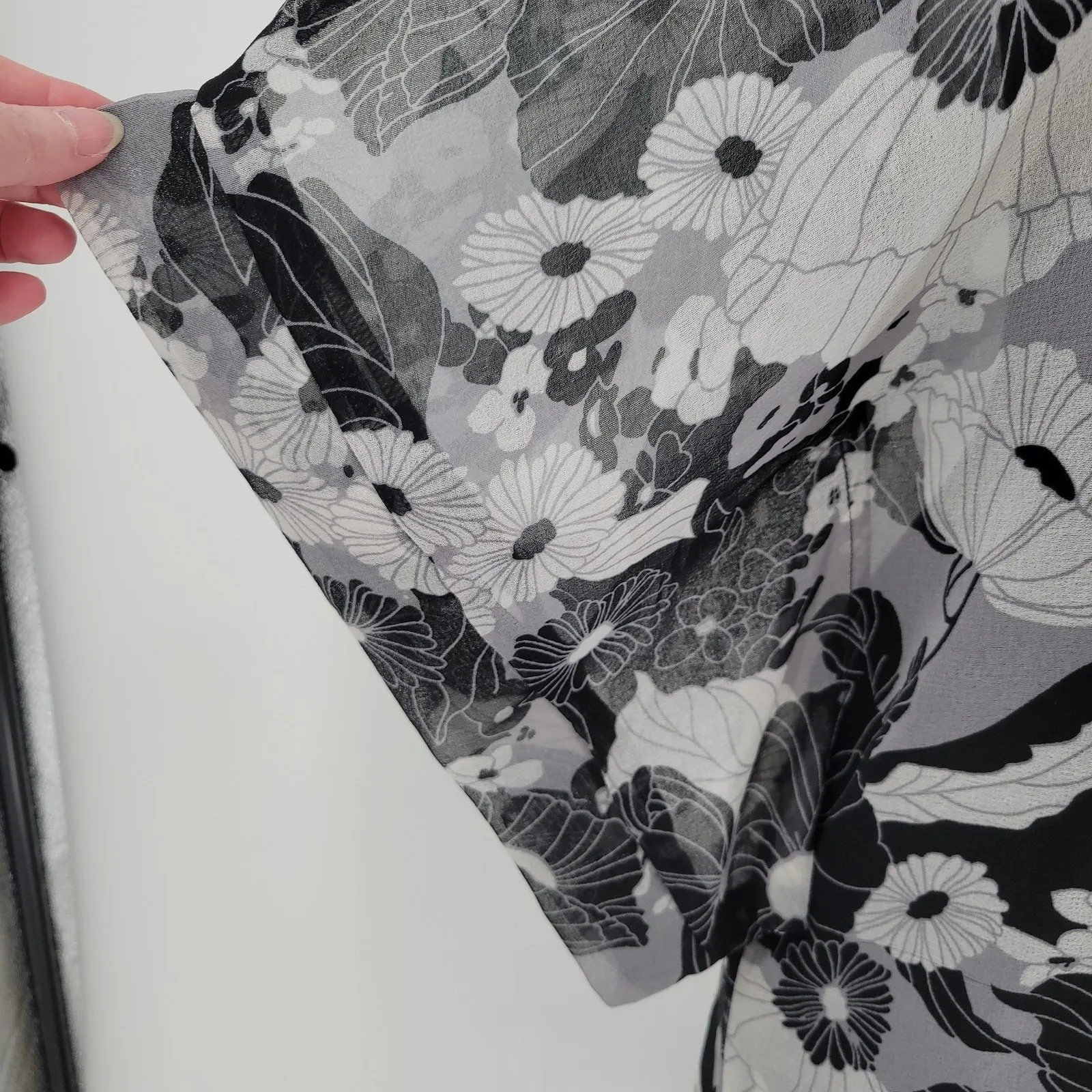 Black‎ White Floral Kimono Fringe Whimsigoth Boho Festival Swim Cover One Size Black Size undefined - Image 4