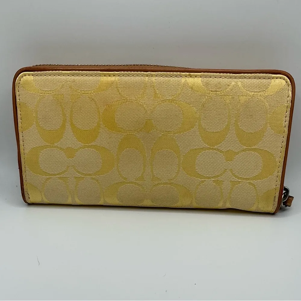 A Very Rare Coach C Print Canvas Yellow Zip Around Accordion Wallet - Image 3