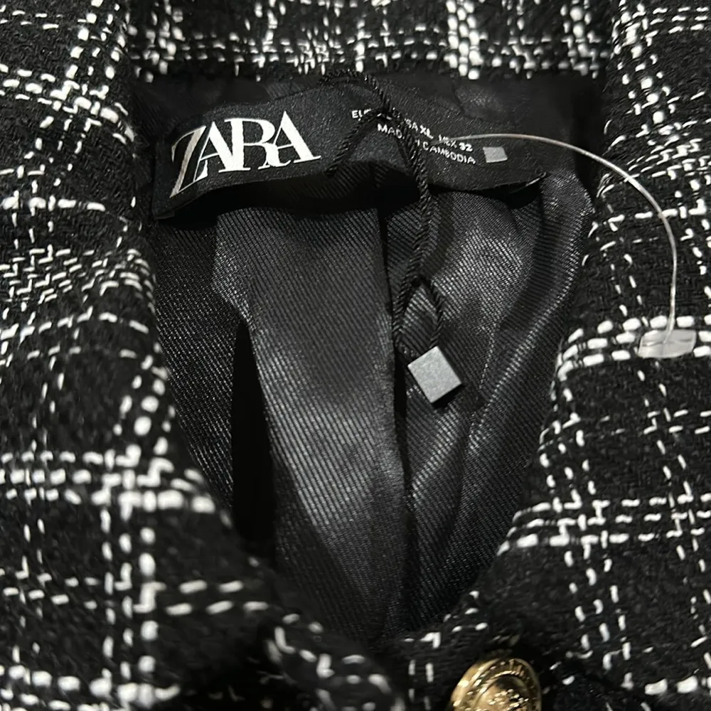 NWOT ZARA TARTAN PLAID GOLD BUTTON DETAIL BLAZER JACKET BLOGGERS FAV - Image 8
