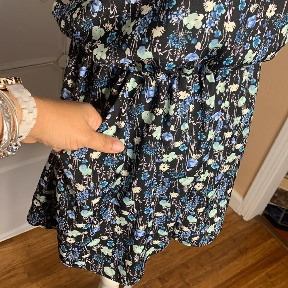 LC Lauren Conrad Black & Blue Ruffle Sleeve Floral Shorts Romper Size 4 - Image 7