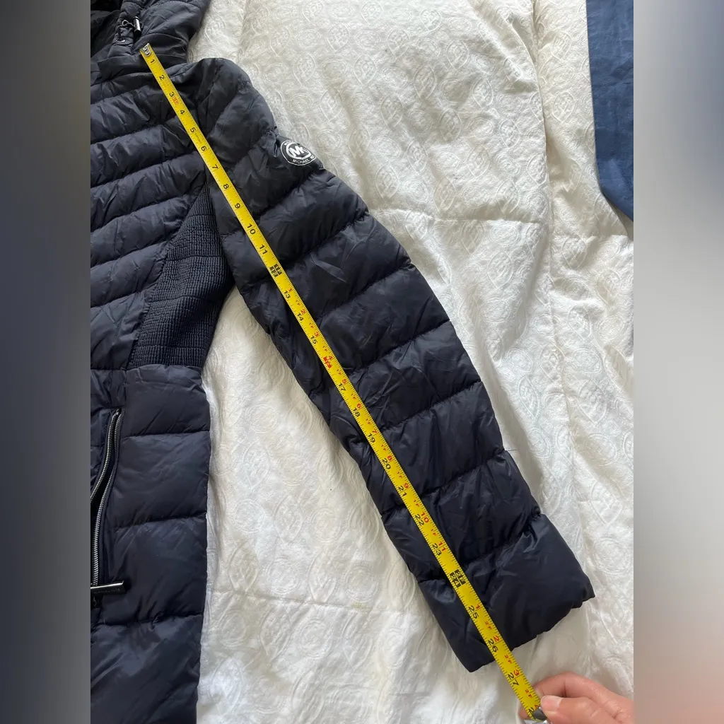 Women's Michael Kors navy blue lightweight down Hooded Jacket size small - Image 4