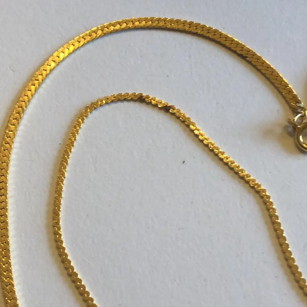 The Fabrini Collection 2 Vintage Gold Tone Chain Necklaces With Box & Bag - Image 7