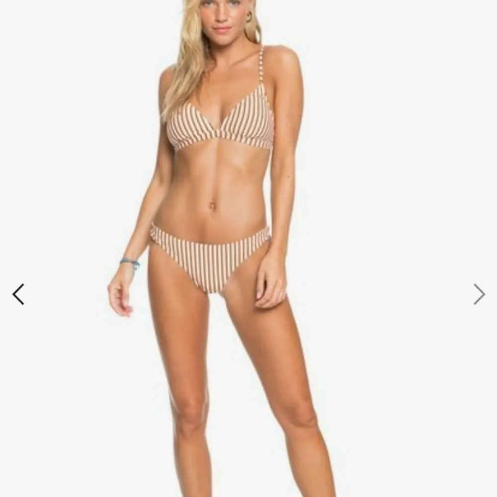 Roxy  bikini bottom size large - Image 2