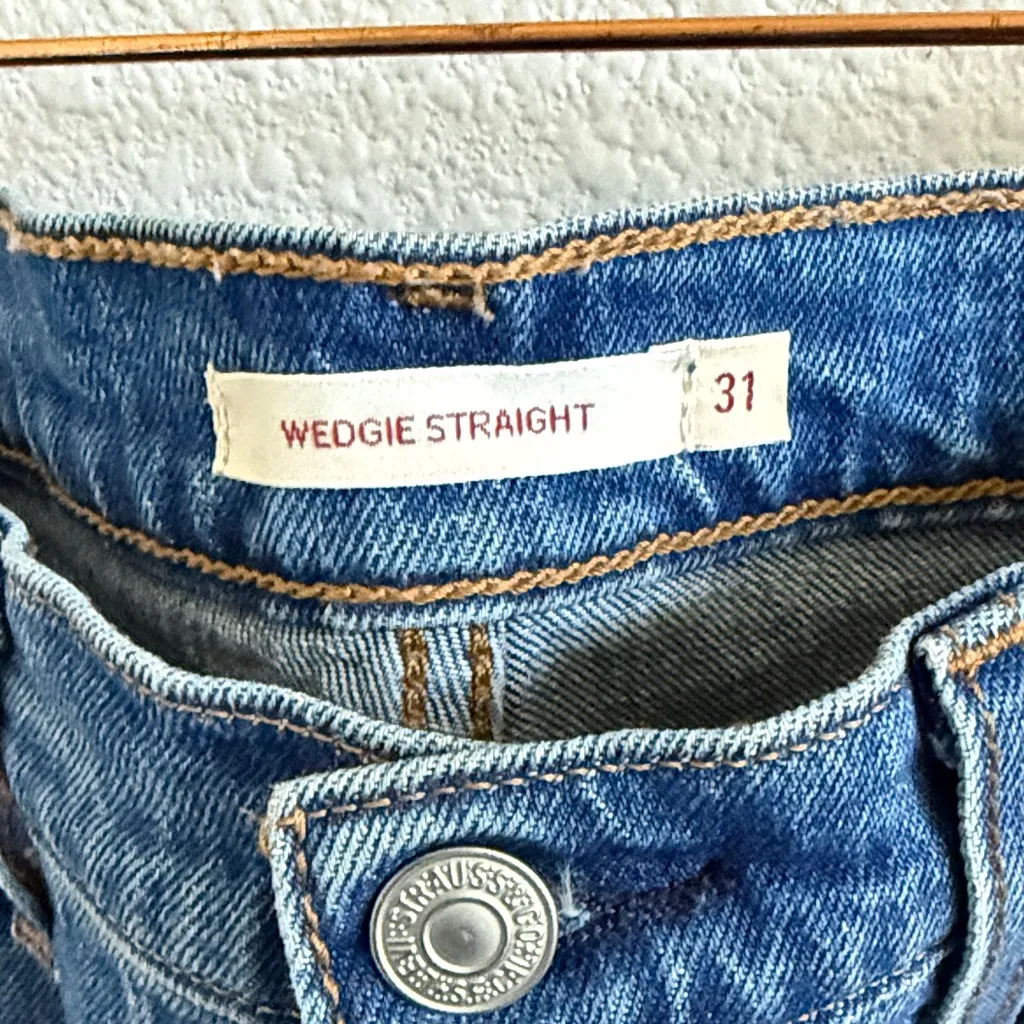 Levi's Wedgie Straight Denim Jeans Button Fly 31 - Image 3