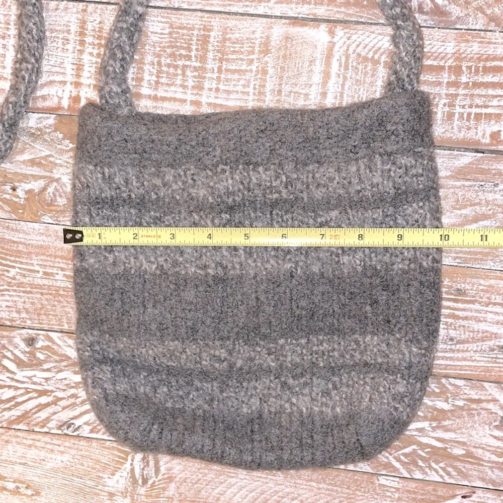 ☺️Boho Crossbody Soft Wool Purse Bag☺️ NWOT - Image 6