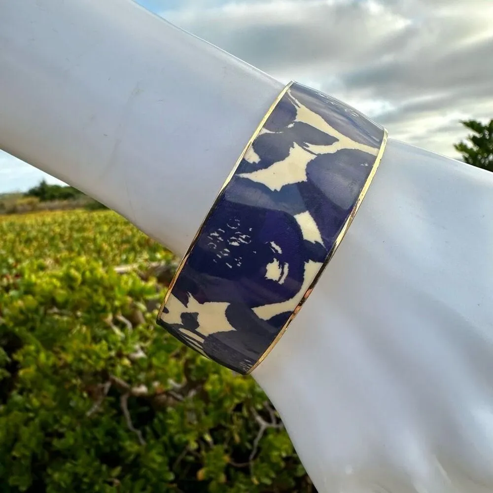 J.Crew blue and cream bangle bracelet - Image 5