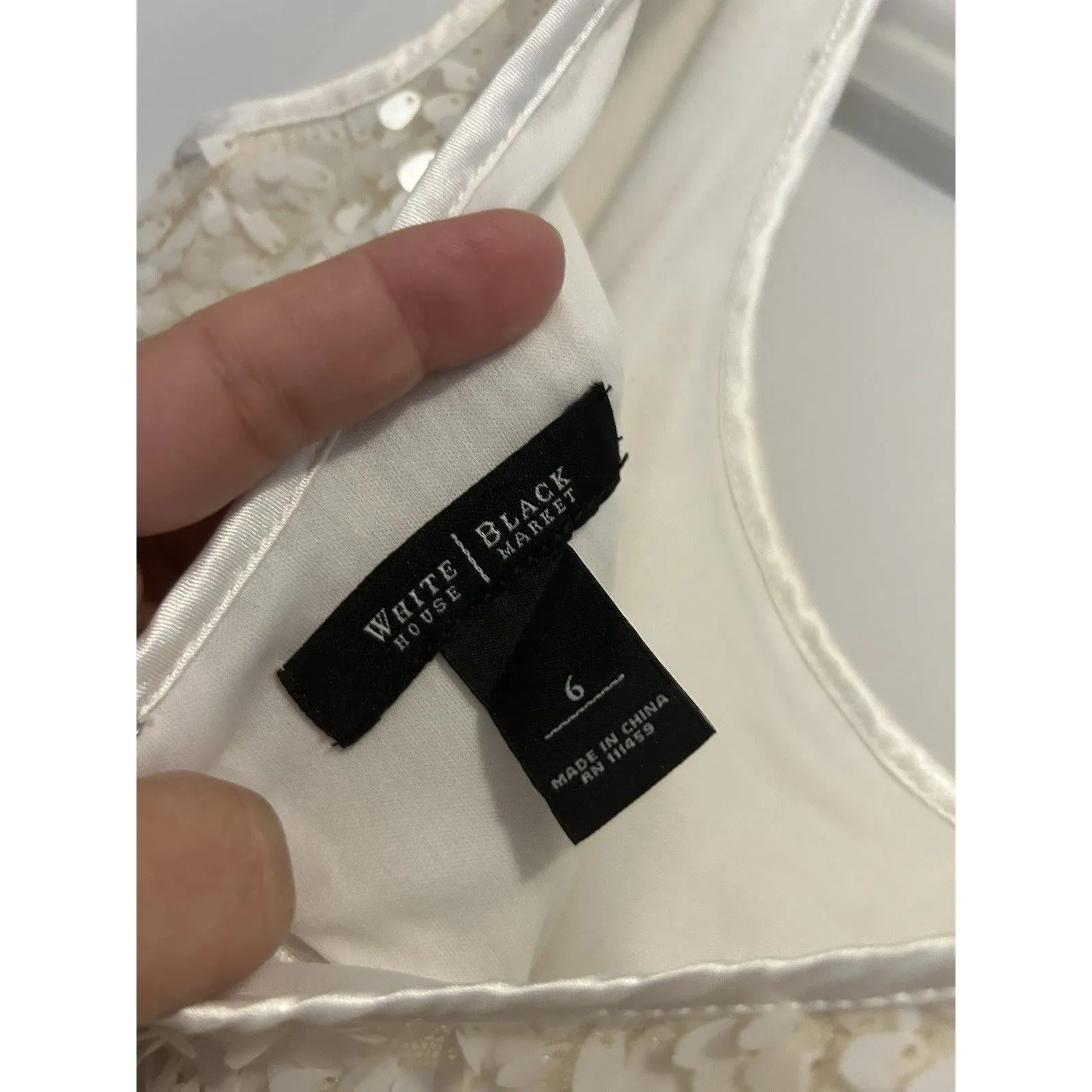 White House Black Market White Sequin Bodycon Mini Dress Size 6 Cocktail Bridal - Image 4
